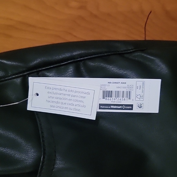 No Boundries  Jr. Pleather pants. - Picture 4 of 5